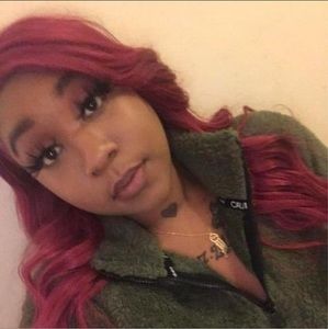 Meet your Posher, Charli